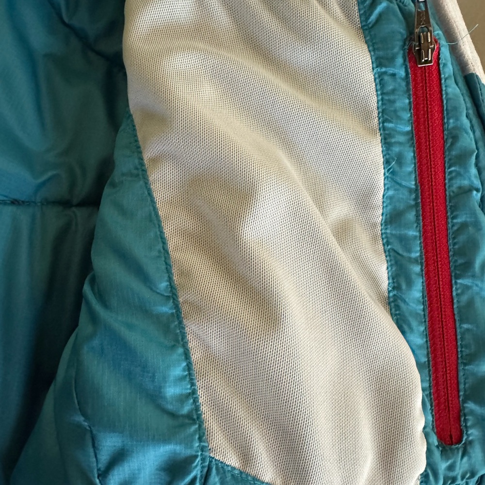 Orvis Trout Bum Blue/Teal Women's Puffer Jacket Size Medium GUC - Picture 5 of 6